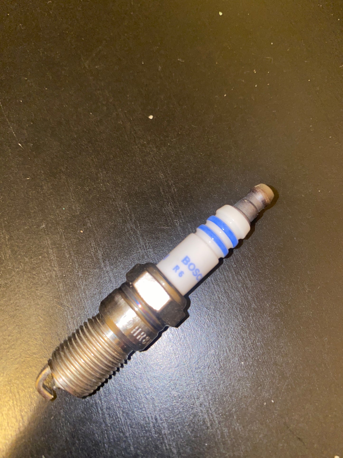 Bosch 8119 Spark Plug