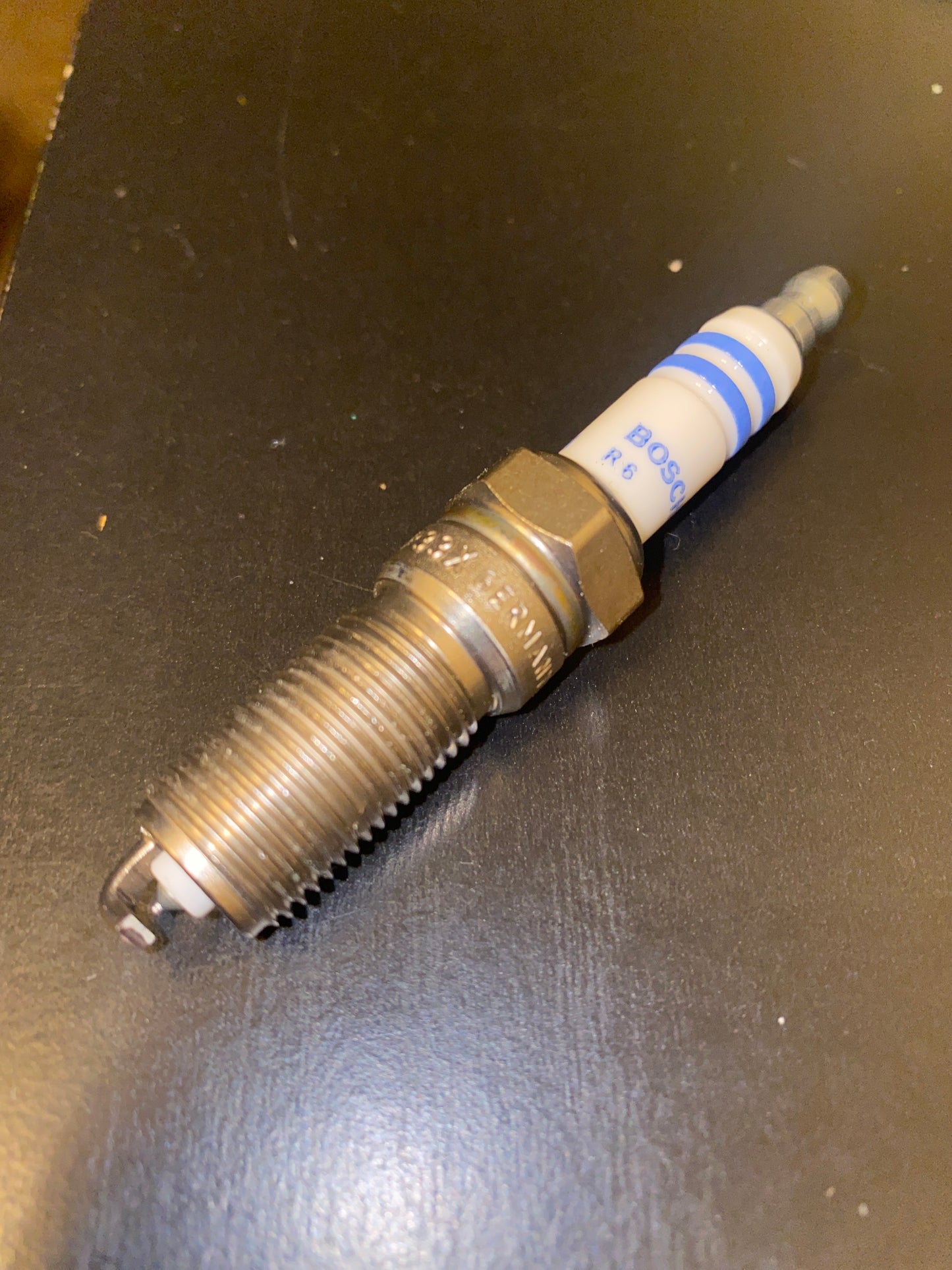 Bosch 8107 Spark Plug