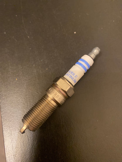 Bosch 8107 Spark Plug