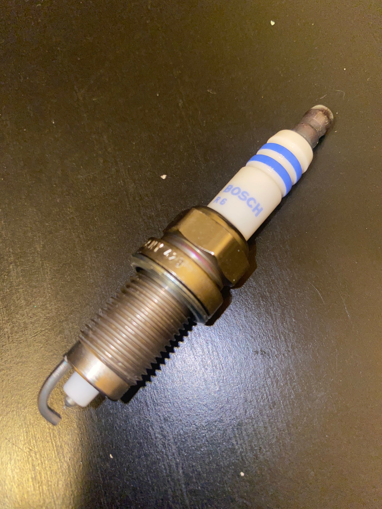 Bosch 8123 Spark Plug